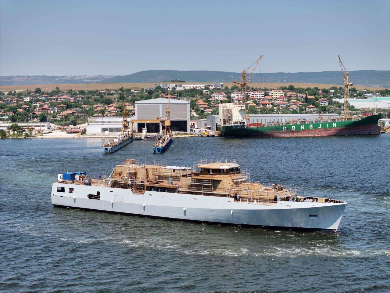 Спуск на вода на първия от новите патрулни кораби за ВМС на Р България