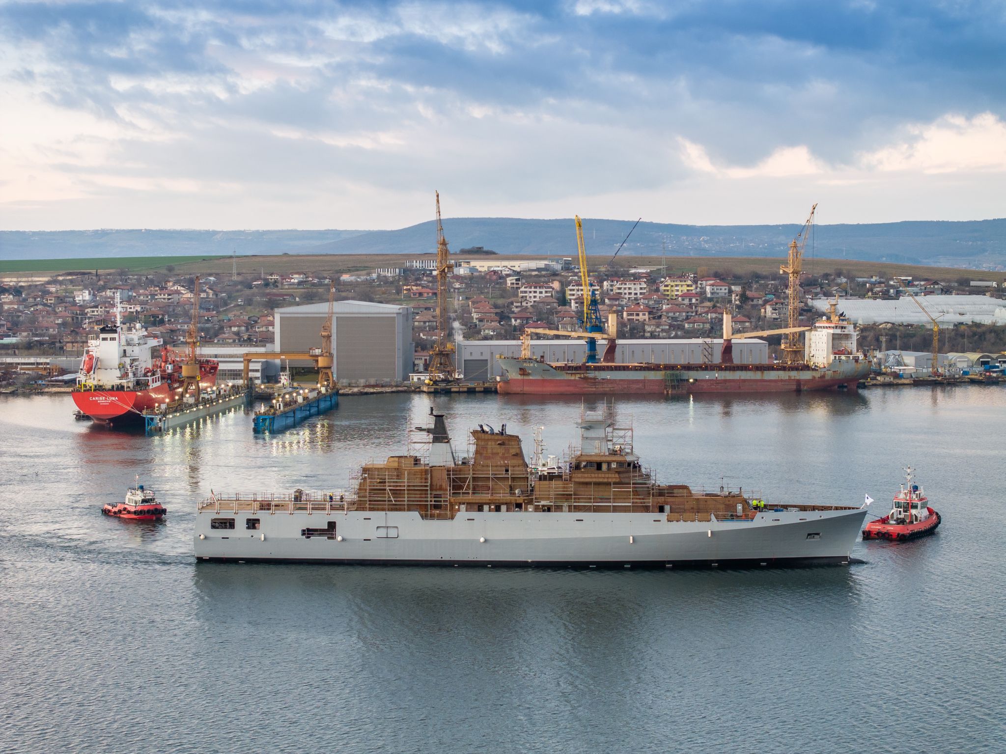 Спуск на вода на втория от новите патрулни кораби за ВМС на Р България